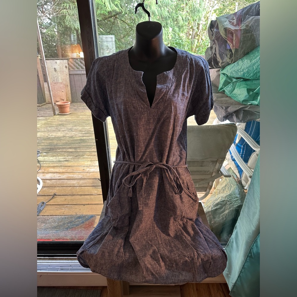 Joe Fresh denim style dress with tie belt and pockets